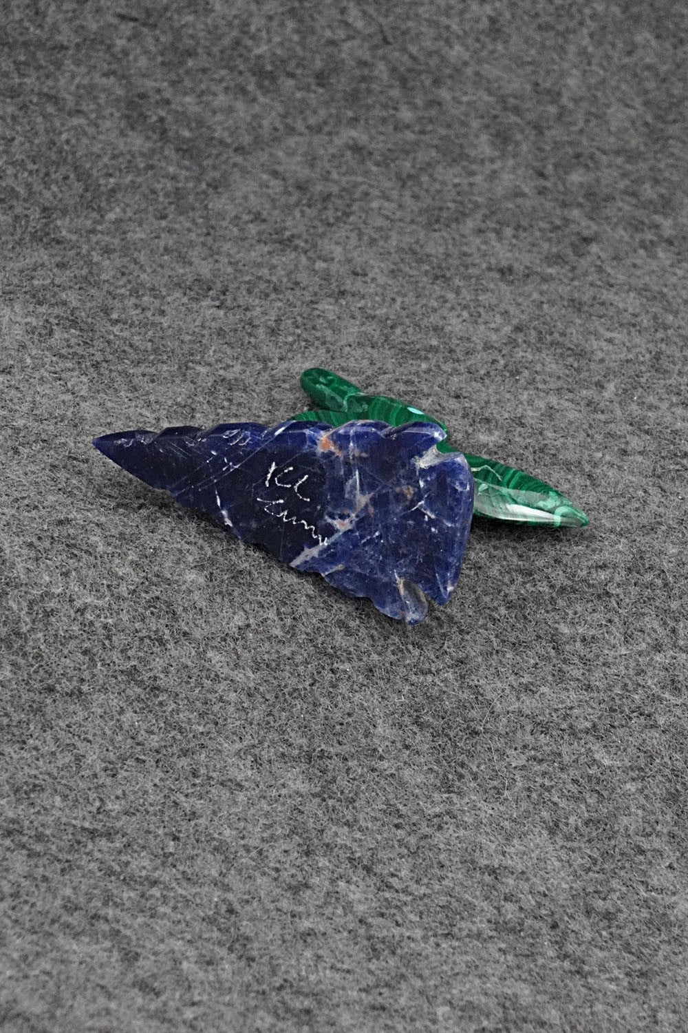 Humming Bird Zuni Fetish Carving - Kenric Laiwakete
