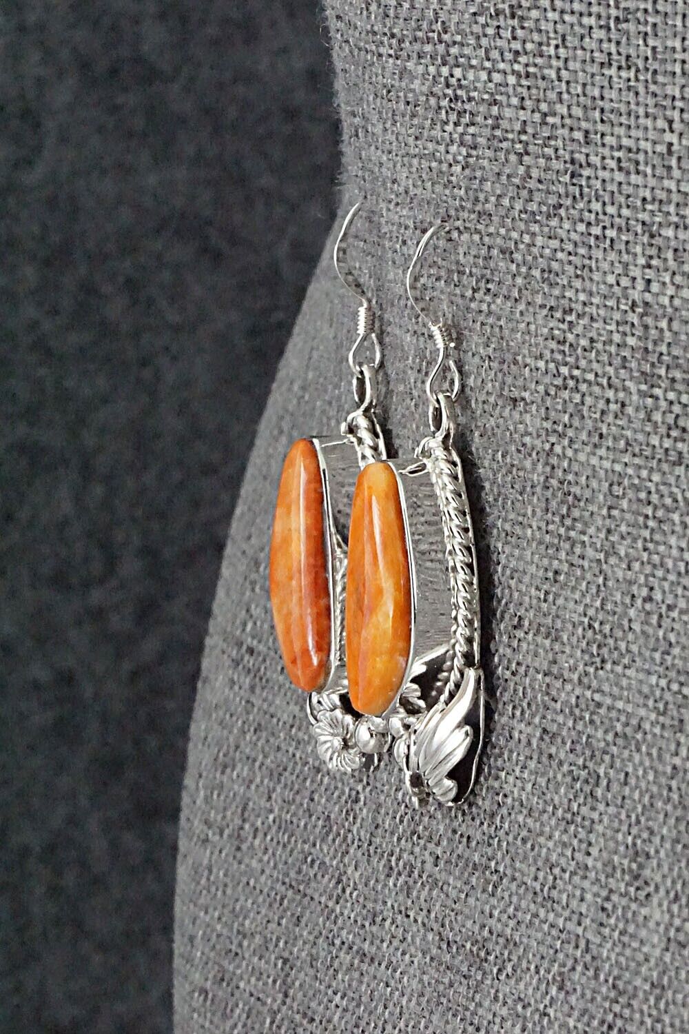 Spiny Oyster & Sterling Silver Earrings - Fannie Platero