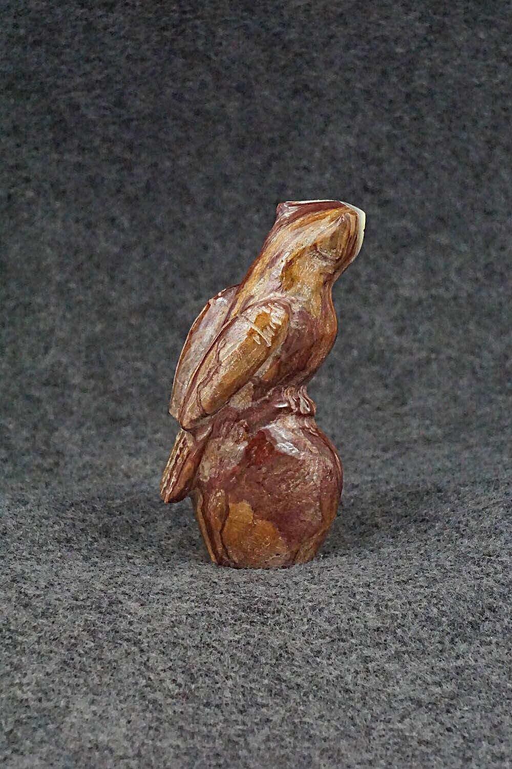 Owl Zuni Fetish Carving - Freddie Leekya