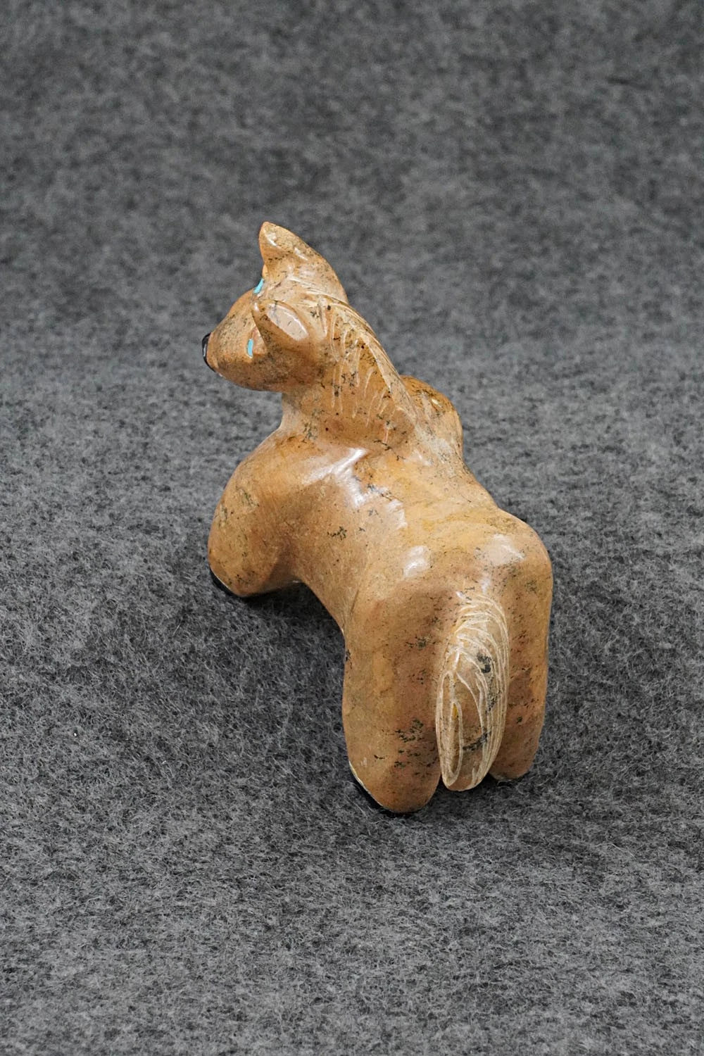 Horse Zuni Fetish Carving - Freddie Leekya