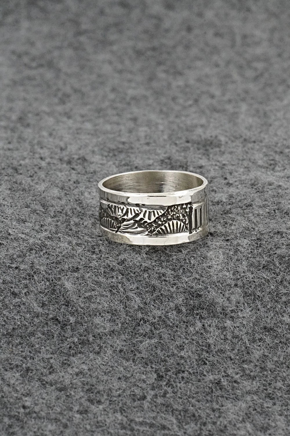 Sterling Silver Ring - Elaine Becenti - Size 9