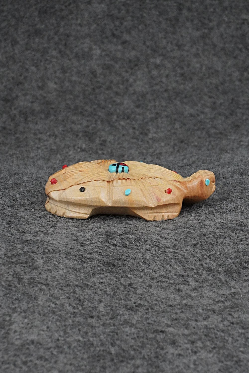 Turtle Zuni Fetish Carving - Danette Laate