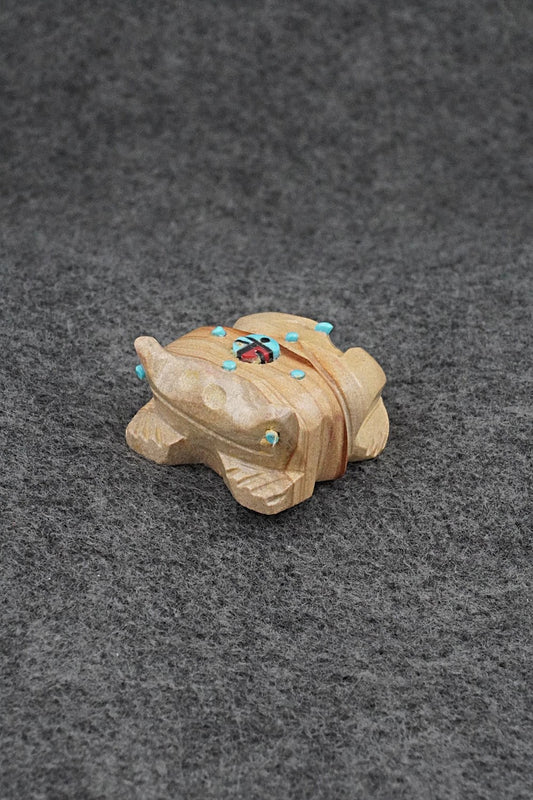 Frog Zuni Fetish Carving - Danette Laate