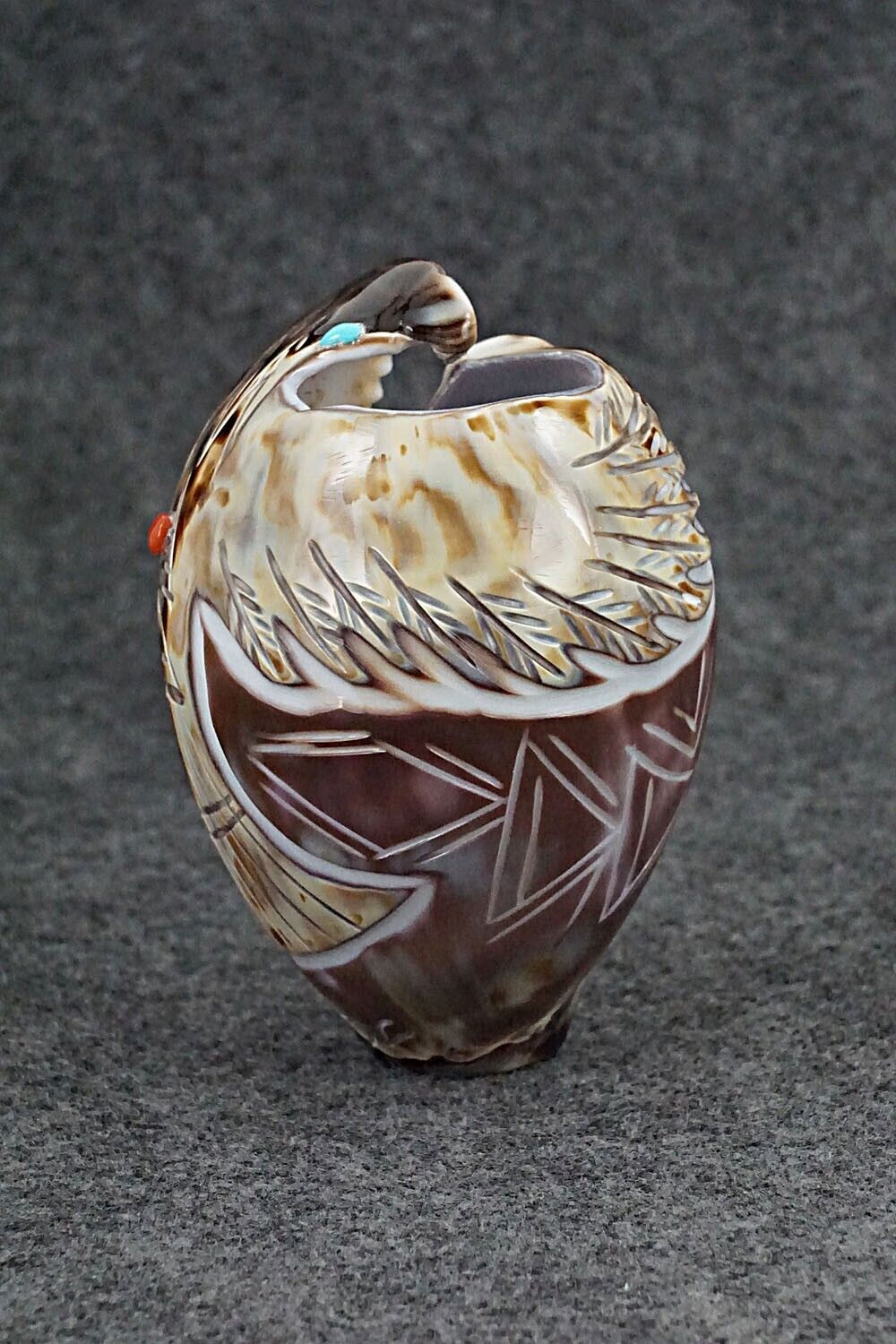 Eagle Zuni Fetish Carving - Daniel Chattin