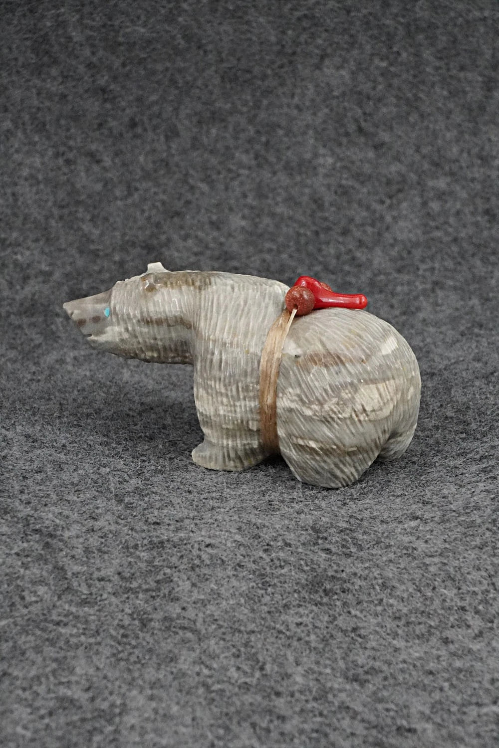 Bear Zuni Fetish Carving - Paulette & Farlan Quam