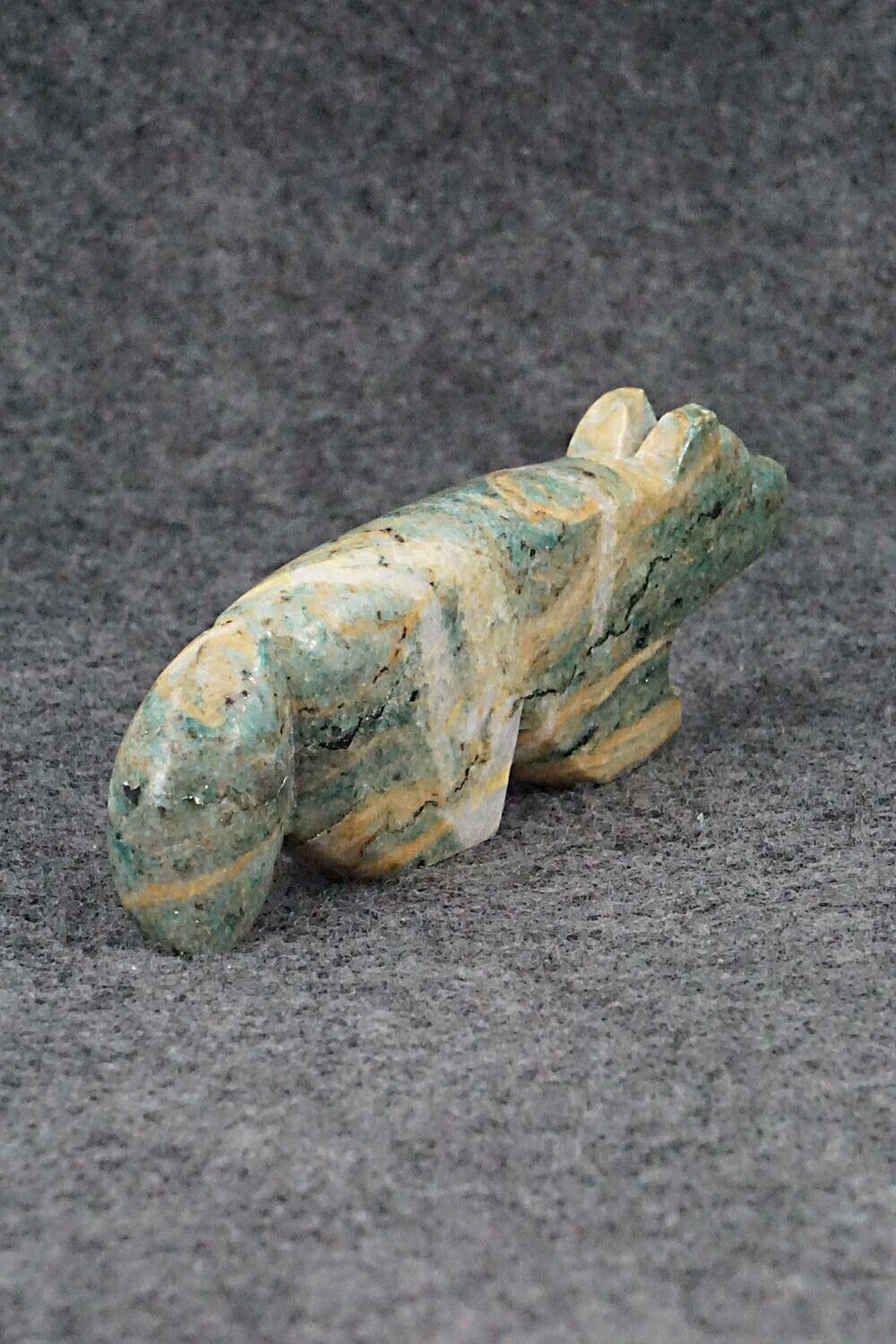 Wolf Zuni Fetish Carving - Bernard Laiwakete
