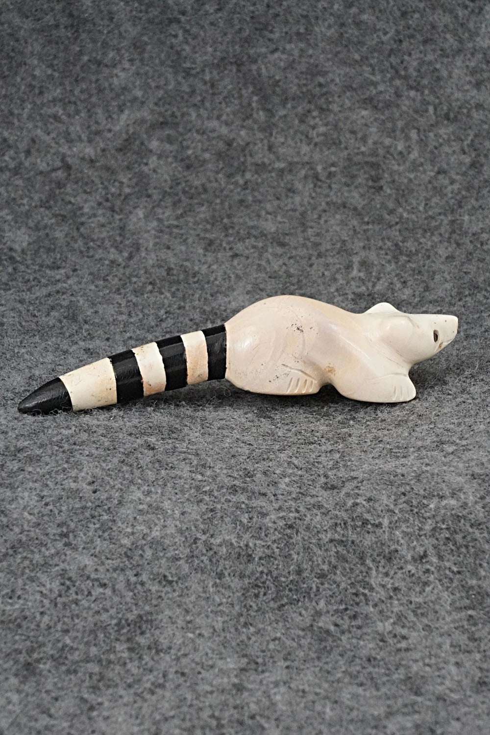 Raccoon Zuni Fetish Carving - Justin Red Elk