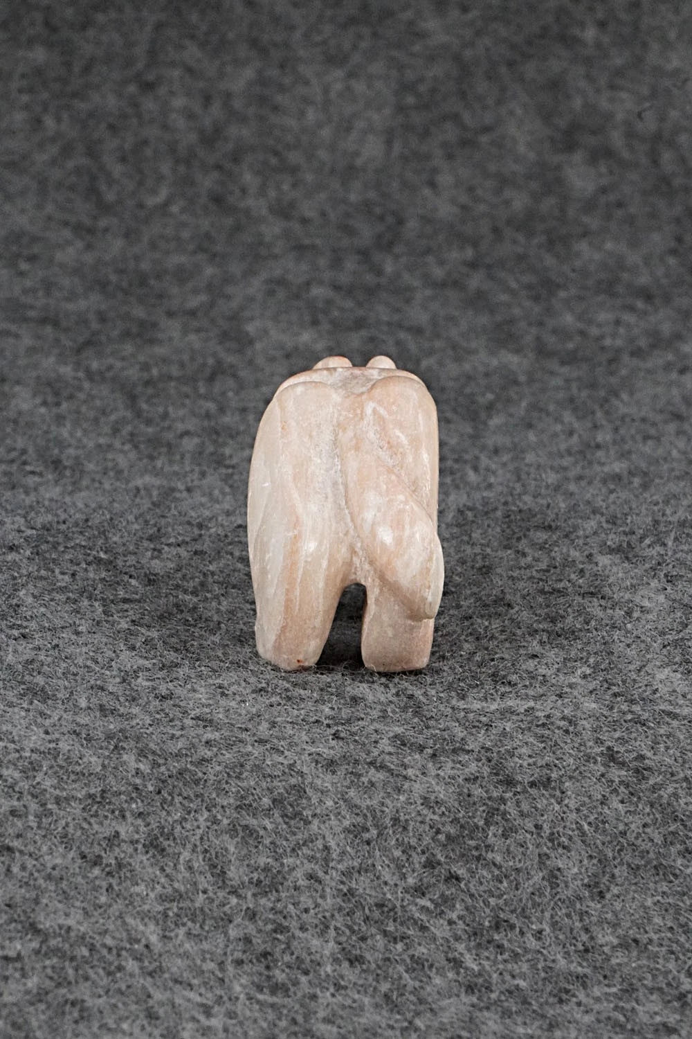 Bear Zuni Fetish Carving - Rick Kallestewa
