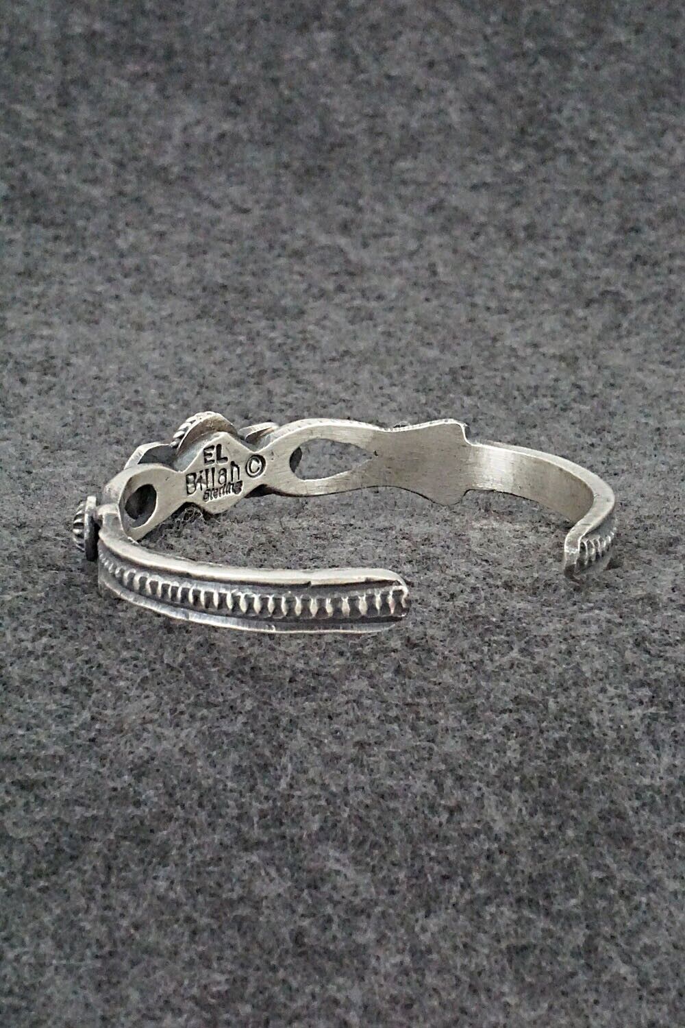 Pink Conch Shell & Sterling Silver Bracelet - Eva & Linberg Billah
