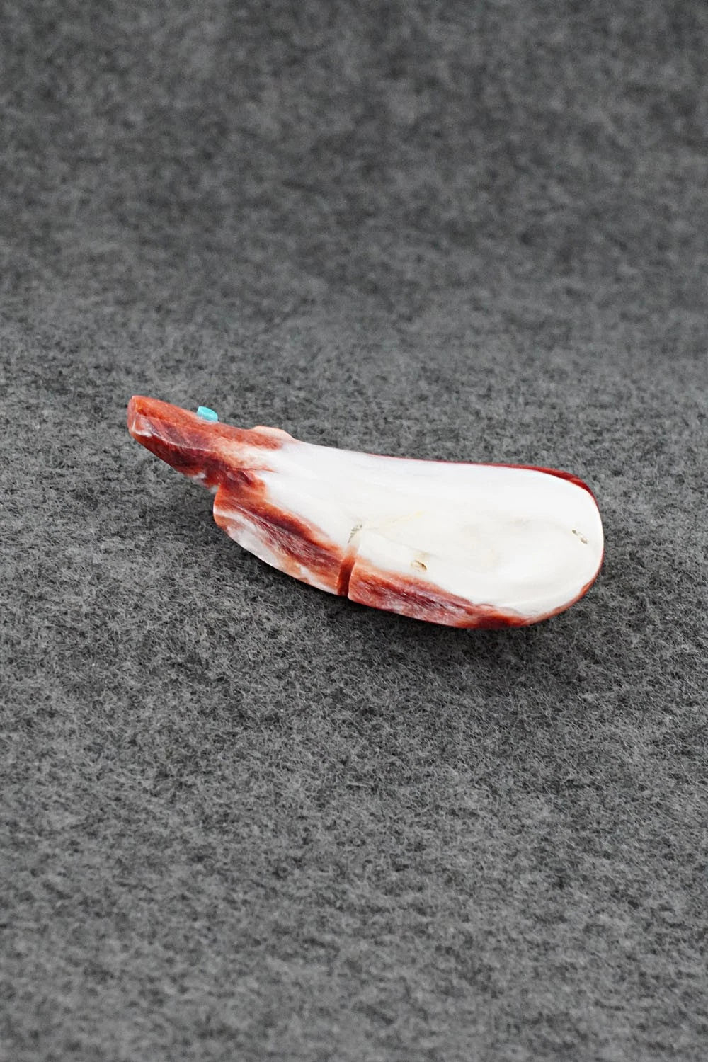 Bear Zuni Fetish Carving - Ronnie Lunasee