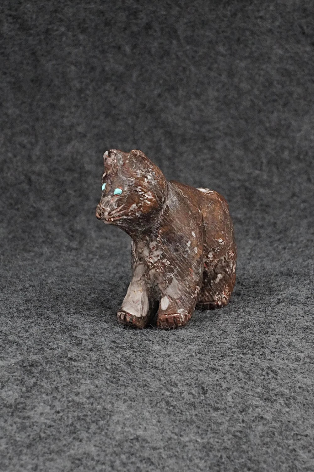 Bear Zuni Fetish Carving - Jonas Hustito