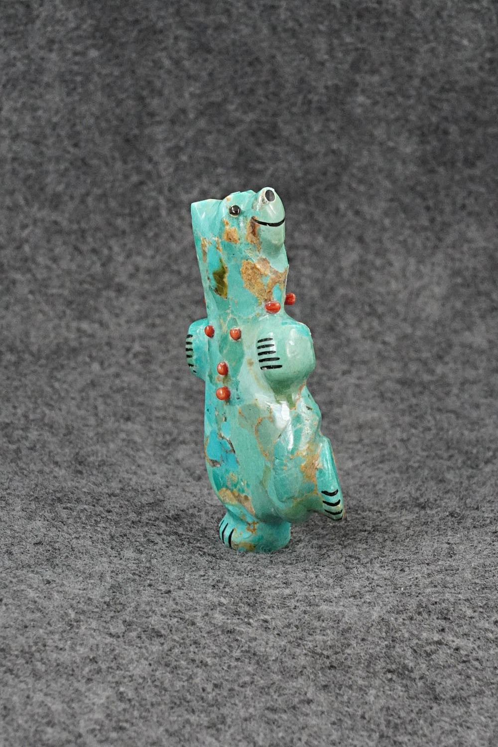 Bear Zuni Fetish Carving - Claudia Peina
