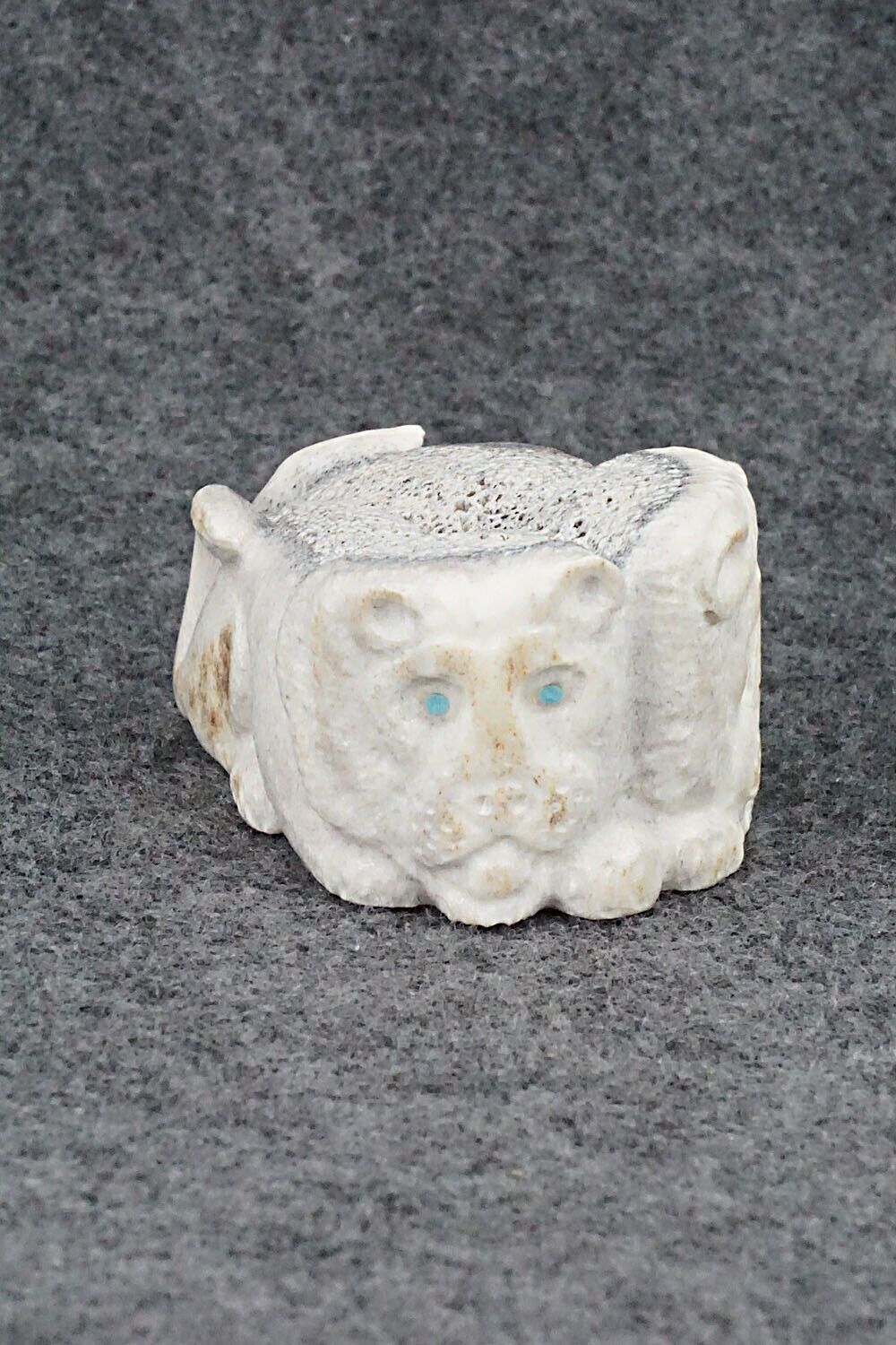 Lions Zuni Fetish Carving - Maxx Laate