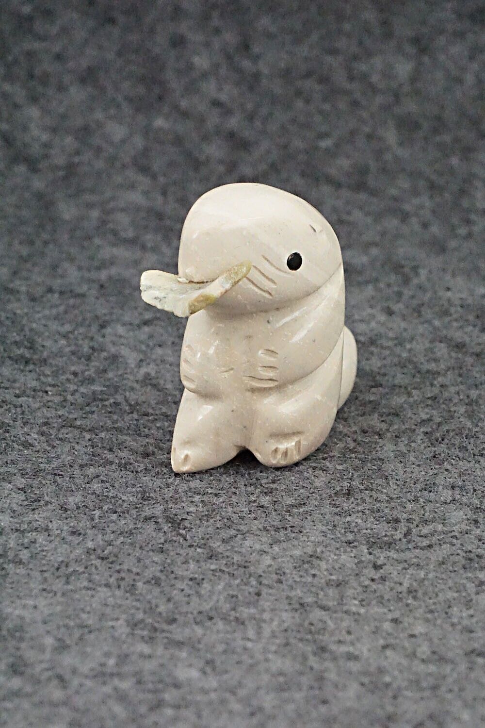 Otter with Fish Zuni Fetish Carving - Justin Red Elk