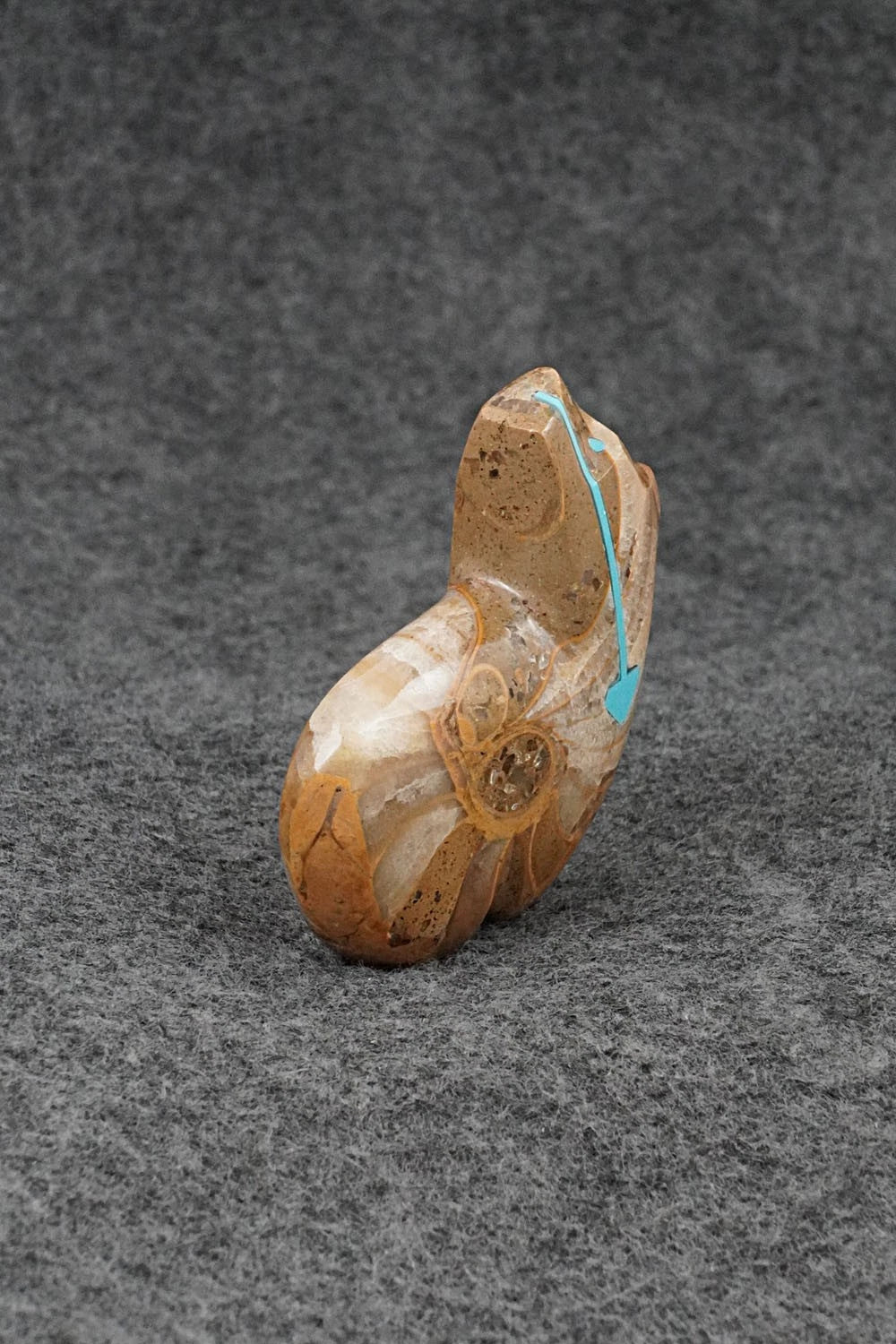 Bear Zuni Fetish Carving - Kenric Laiwekete
