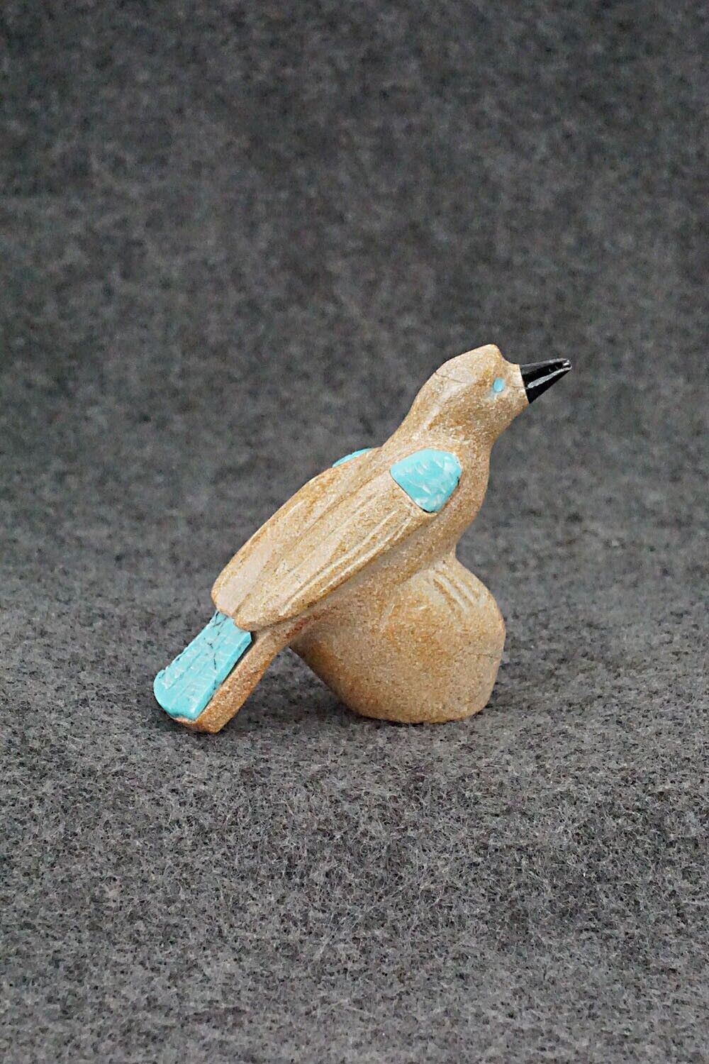 Bird Zuni Fetish Carving - Freddie Leekya