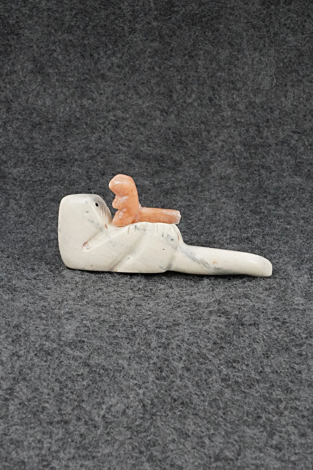 Otter Zuni Fetish Carving - Justin Red Elk