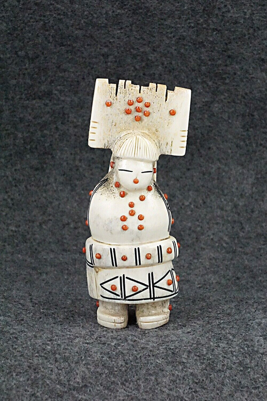 Corn Maiden Zuni Fetish Carving - Claudia Peina