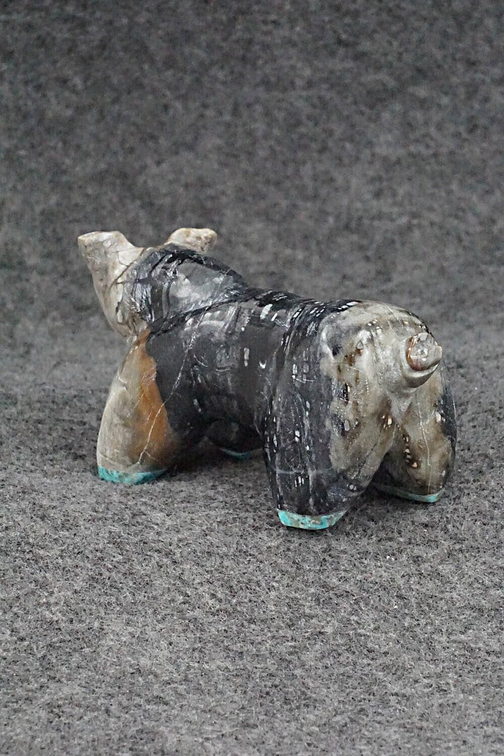 Pig Zuni Fetish Carving - Freddie Leekya