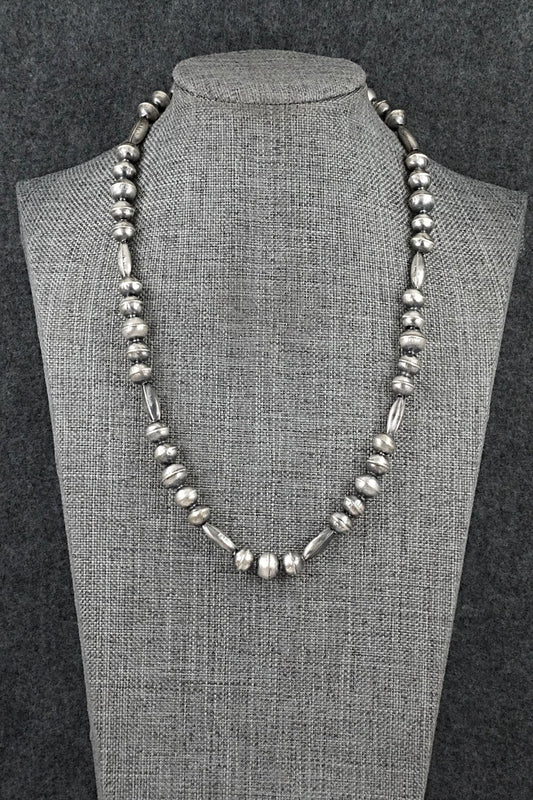 Sterling Silver Navajo Pearl Necklace 18" - Vintage