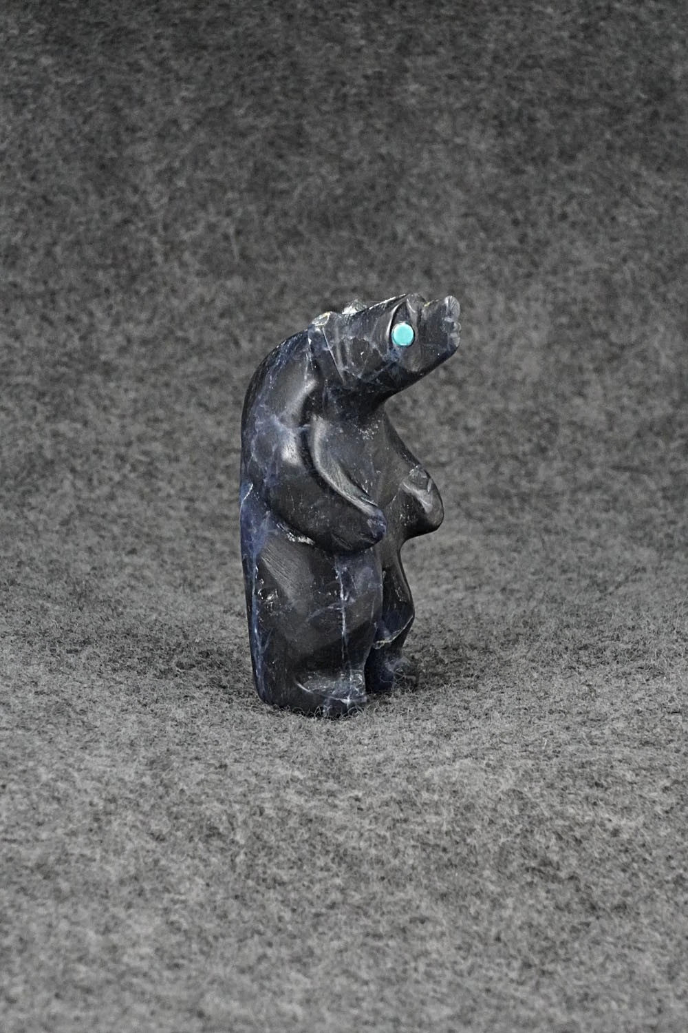 Bear Zuni Fetish Carving - Ronnie Lunasee