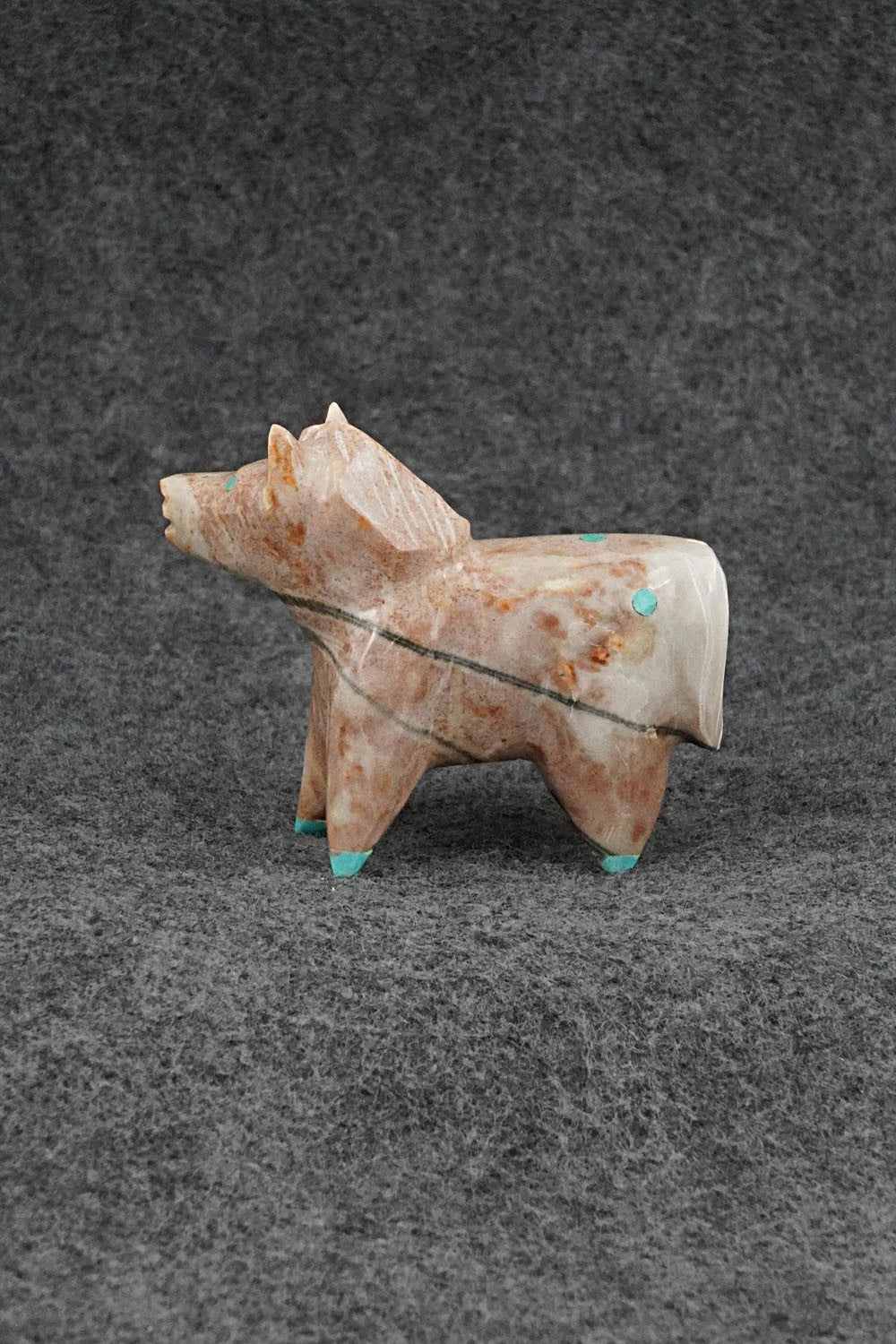 Horse Zuni Fetish Carving - Enrike Leekya