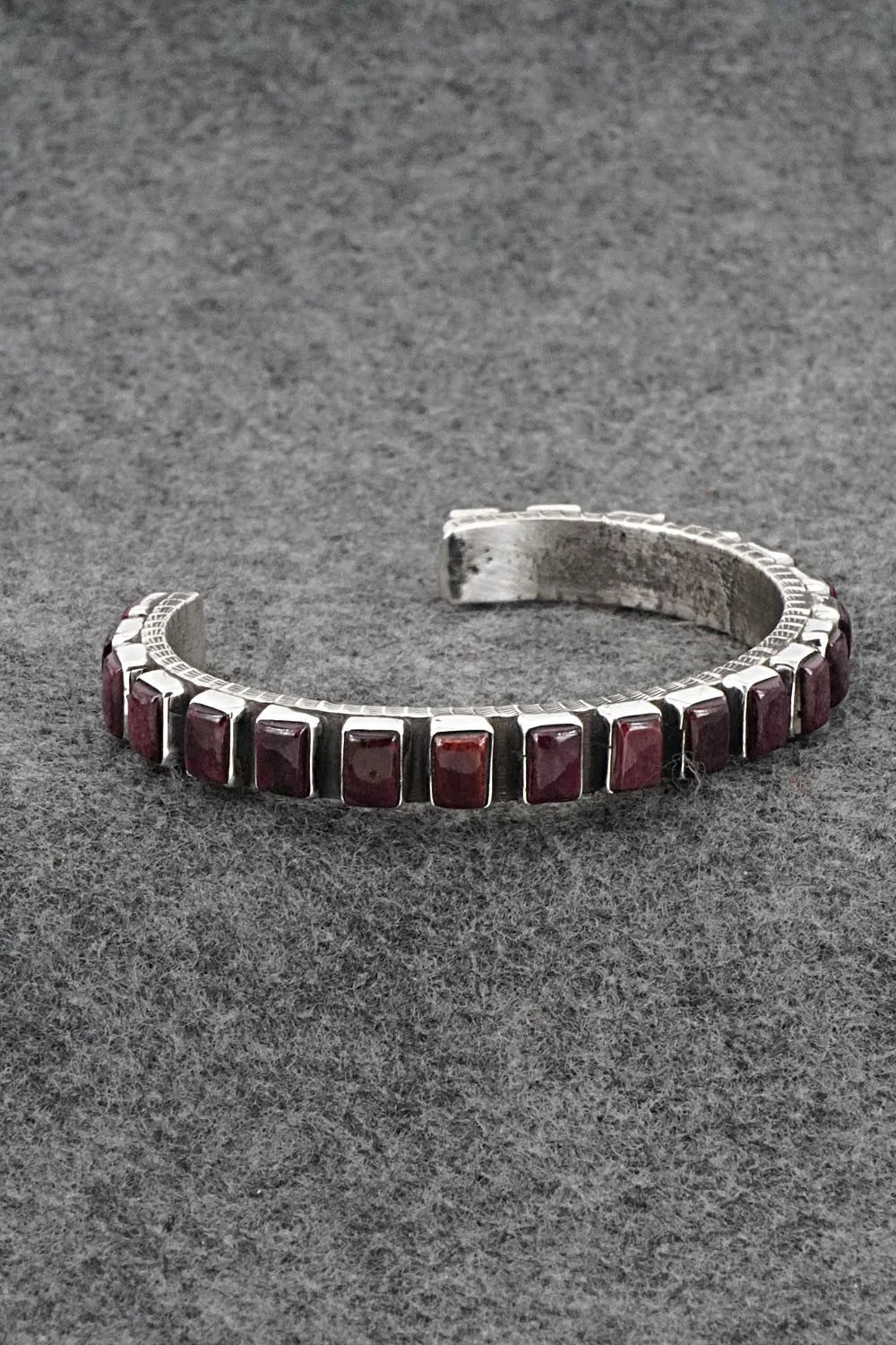 Spiny Oyster & Sterling Silver Bracelet - Ernest Rangel