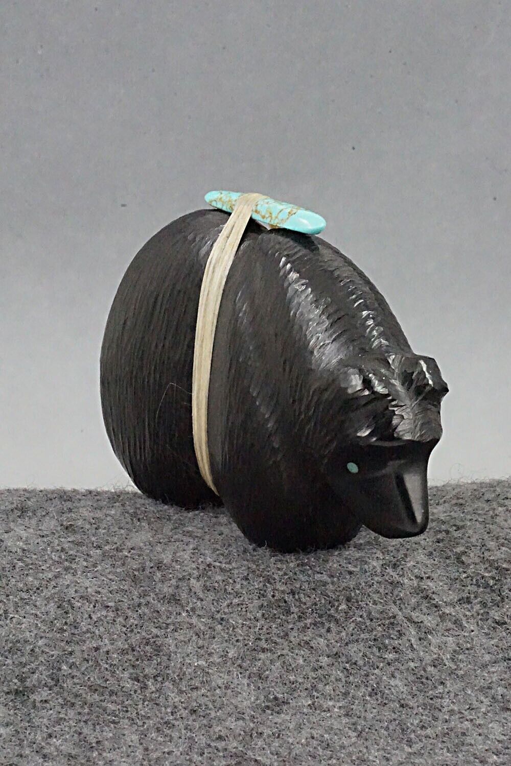 Bear Zuni Fetish Carving - Herbert Halate