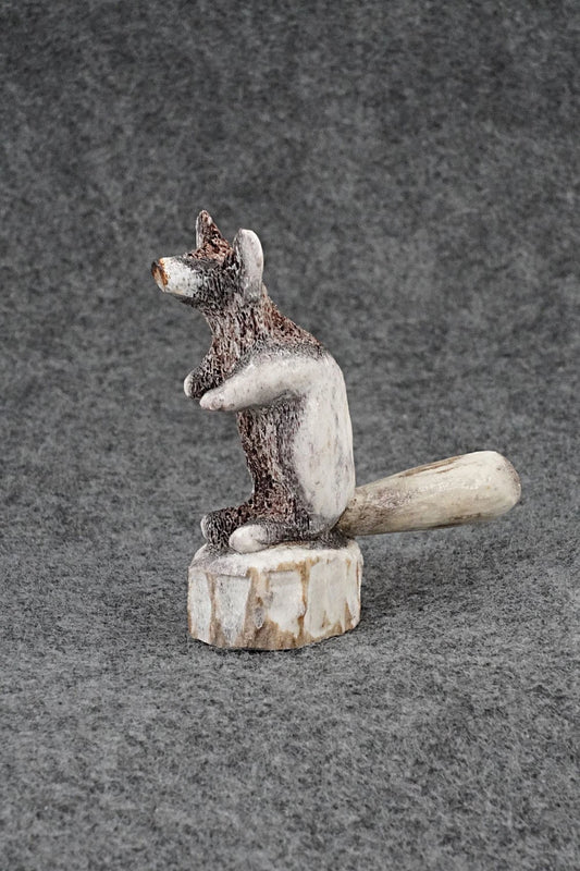 Raccoon Zuni Fetish Carving - Ruben Najera