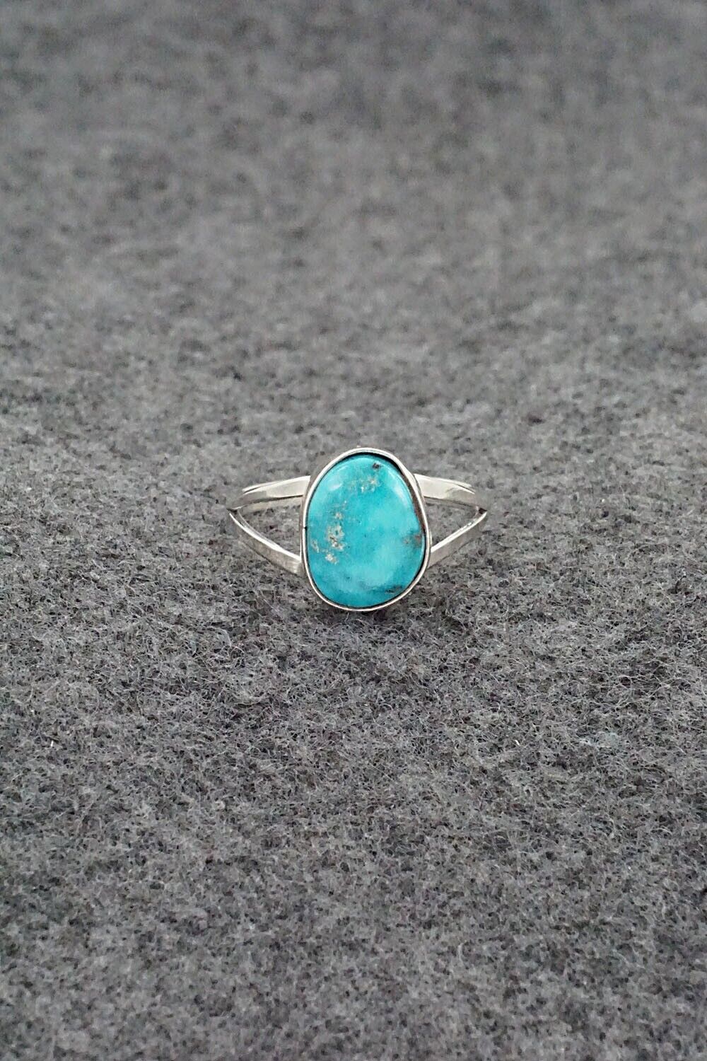 Turquoise & Sterling Silver Ring - Theresa Smith - Size 7.5