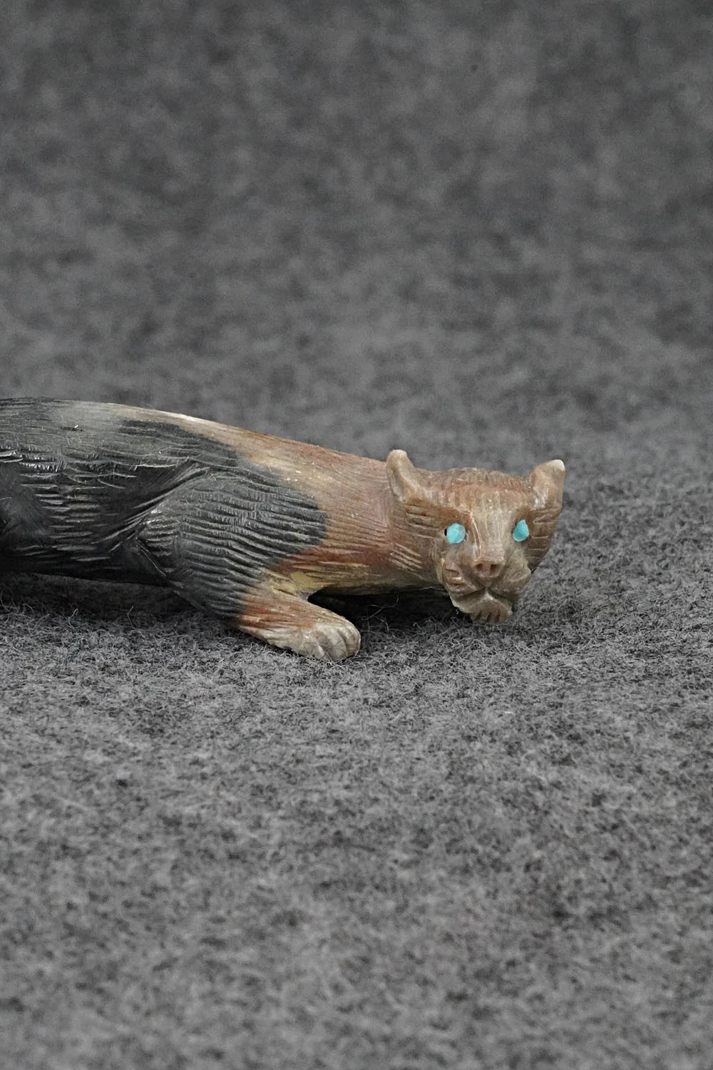Mountain Lion Zuni Fetish Carving - Lance Cheama