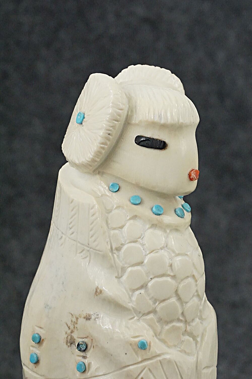 Corn Maiden Zuni Fetish Carving - Derrick Kaamasee