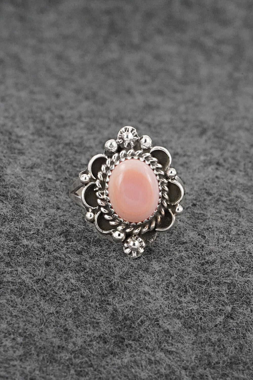 Conch Shell & Sterling Silver Ring - Frieda Martinez - Size 6