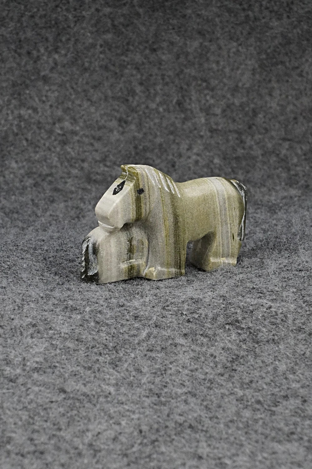 Horse Zuni Fetish Carving - Coral Martin