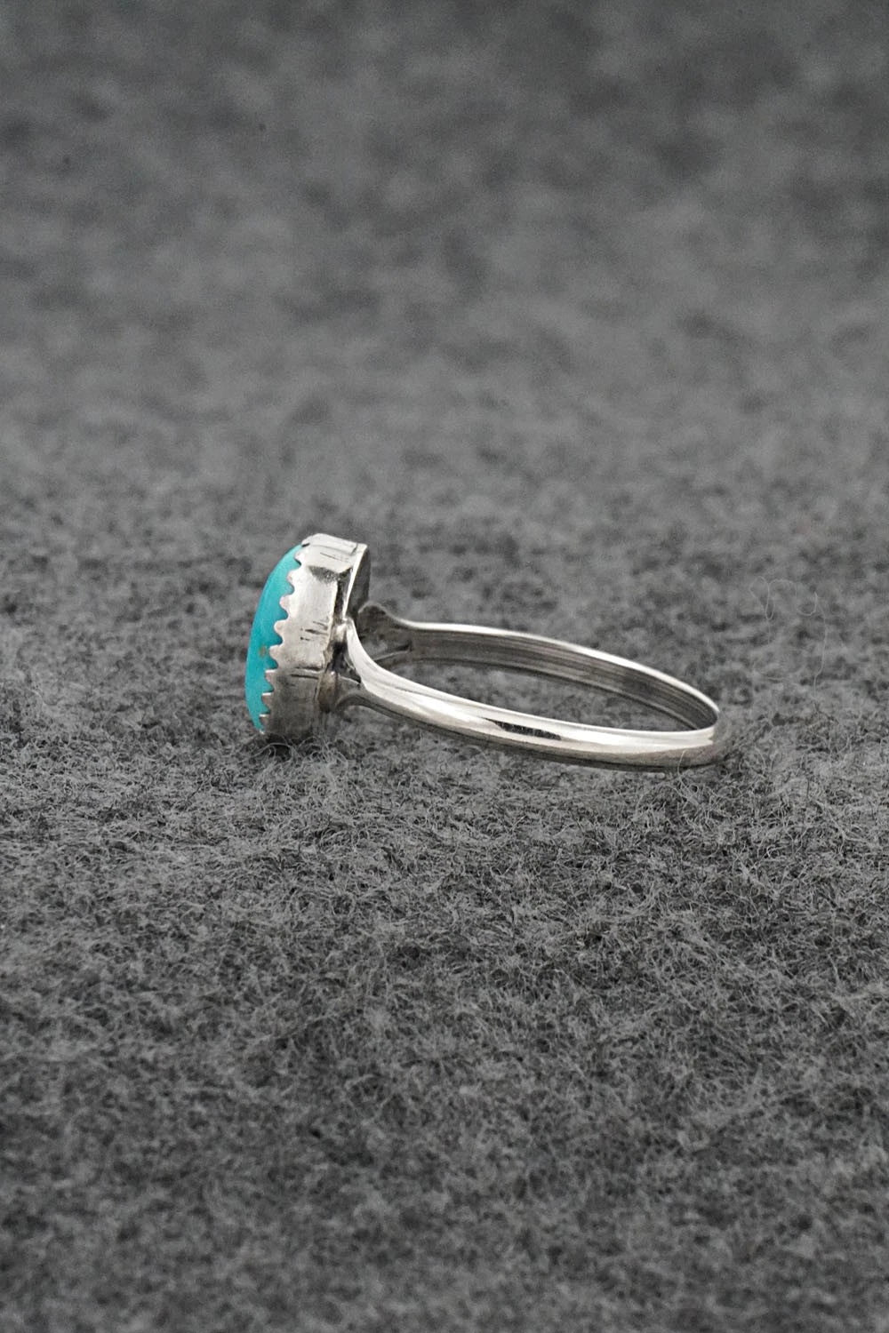 Turquoise & Sterling Silver Ring - Matthew Gordon - Size 8