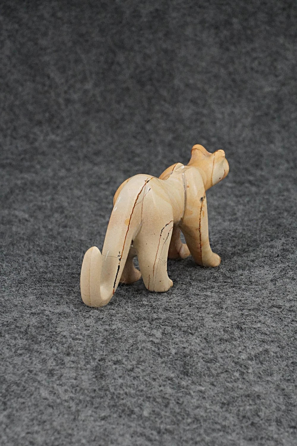 Mountain Lion Zuni Fetish Carving - Hiram Peynetsa