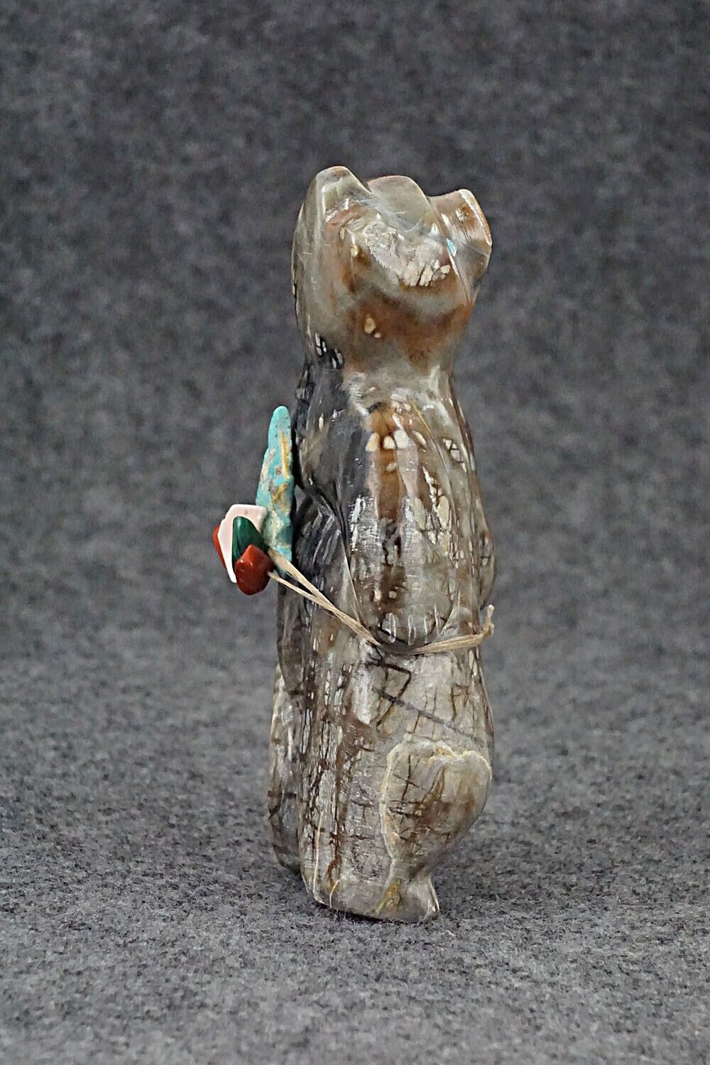 Bear Zuni Fetish Carving - Ariane Quam