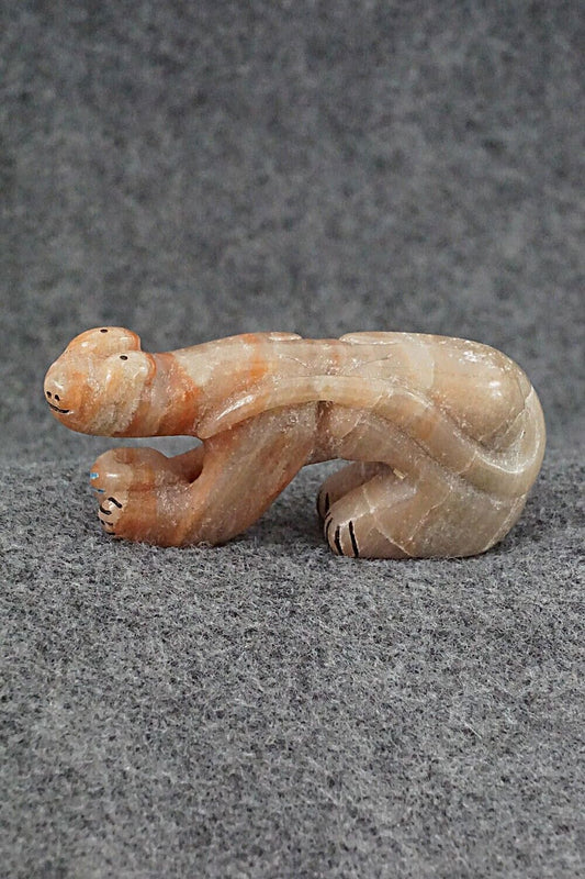 Mountain Lion Zuni Fetish Carving - Rick Kallestewa