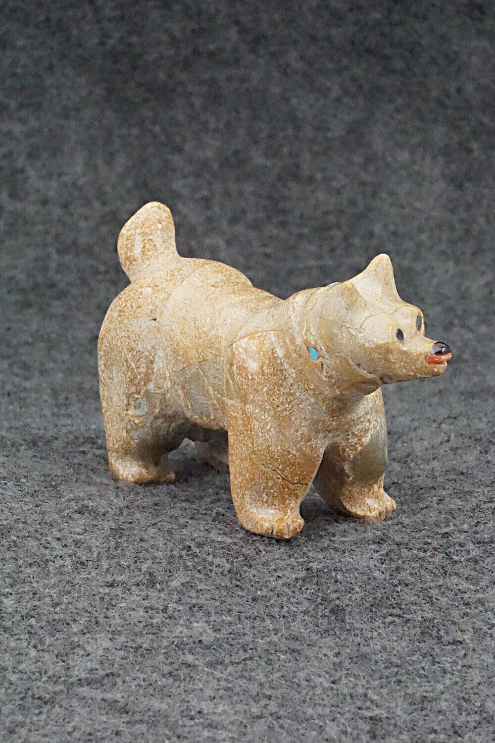 Dog Zuni Fetish Carving - Freddie Leekya