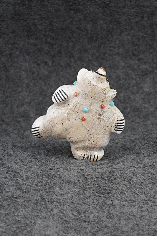 Bear Zuni Fetish Carving - Claudia Peina