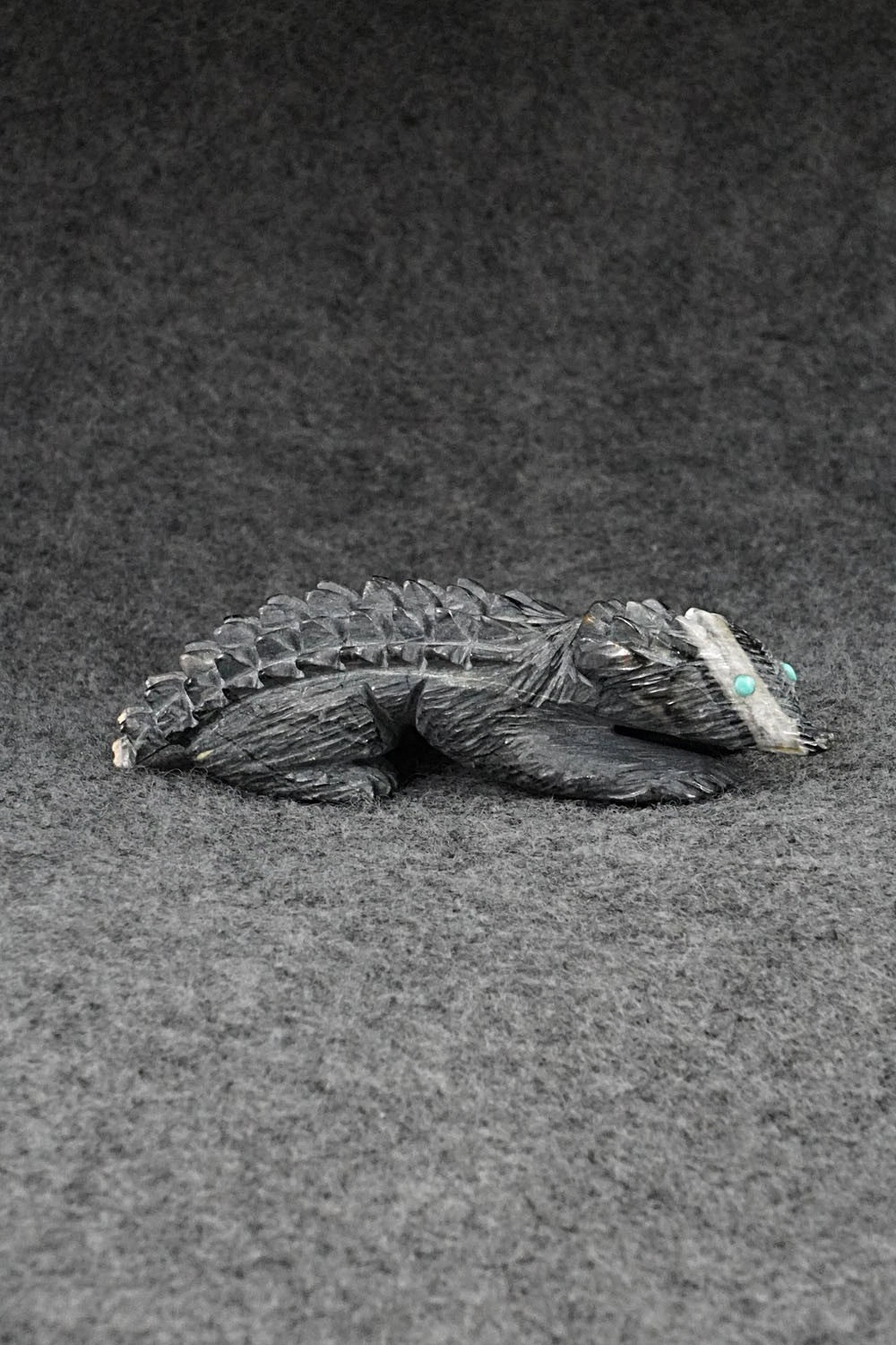 Porcupine Zuni Fetish Carving - Jonas Hustito