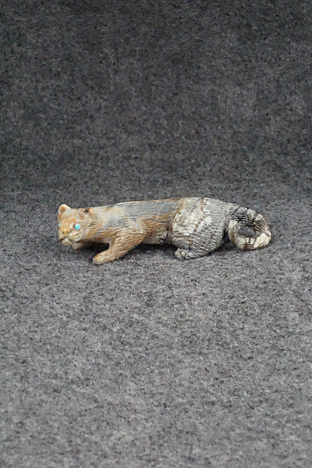 Mountain Lion Zuni Fetish Carving - Lance Cheama