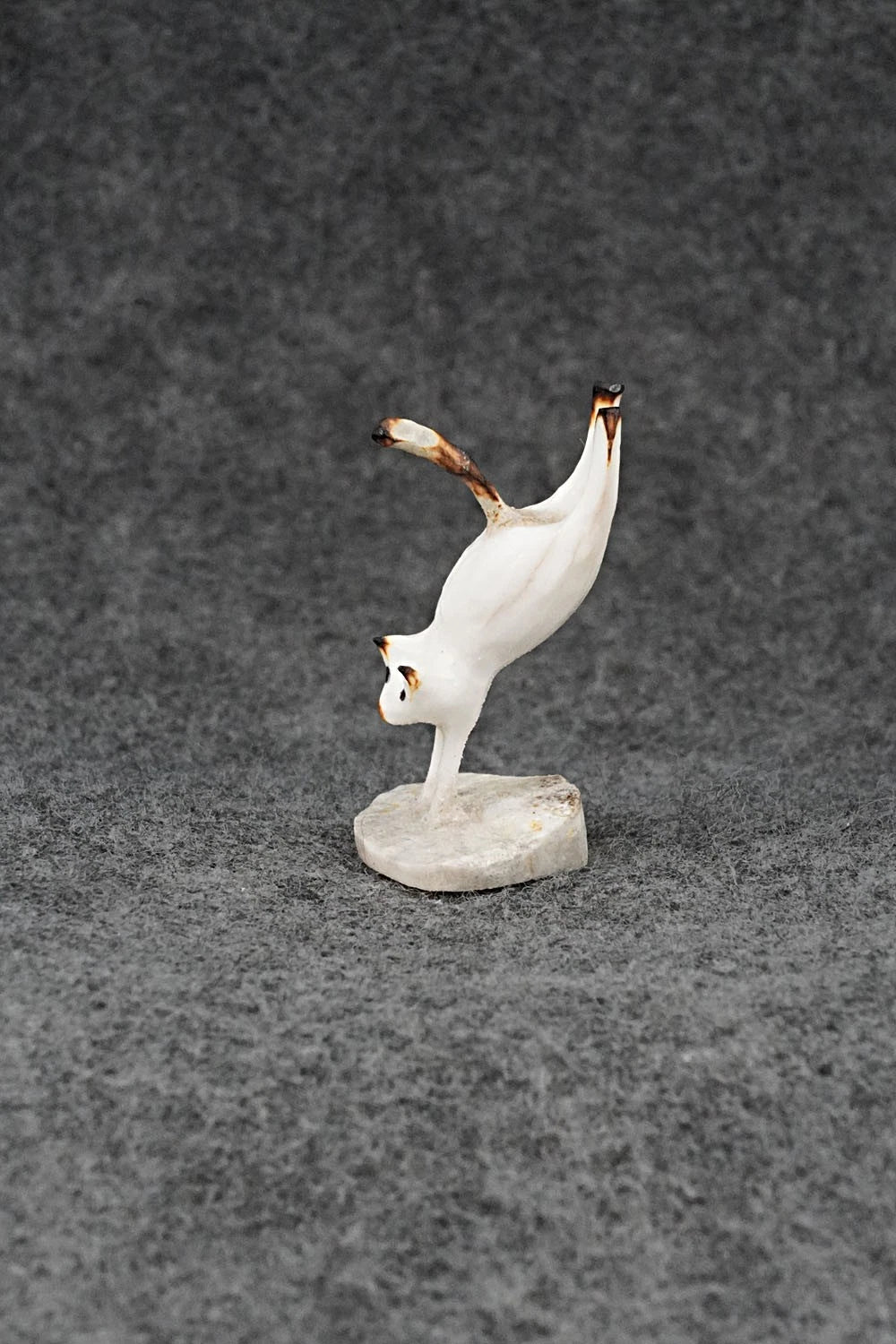 Cat Zuni Fetish Carving - Ruben Najera