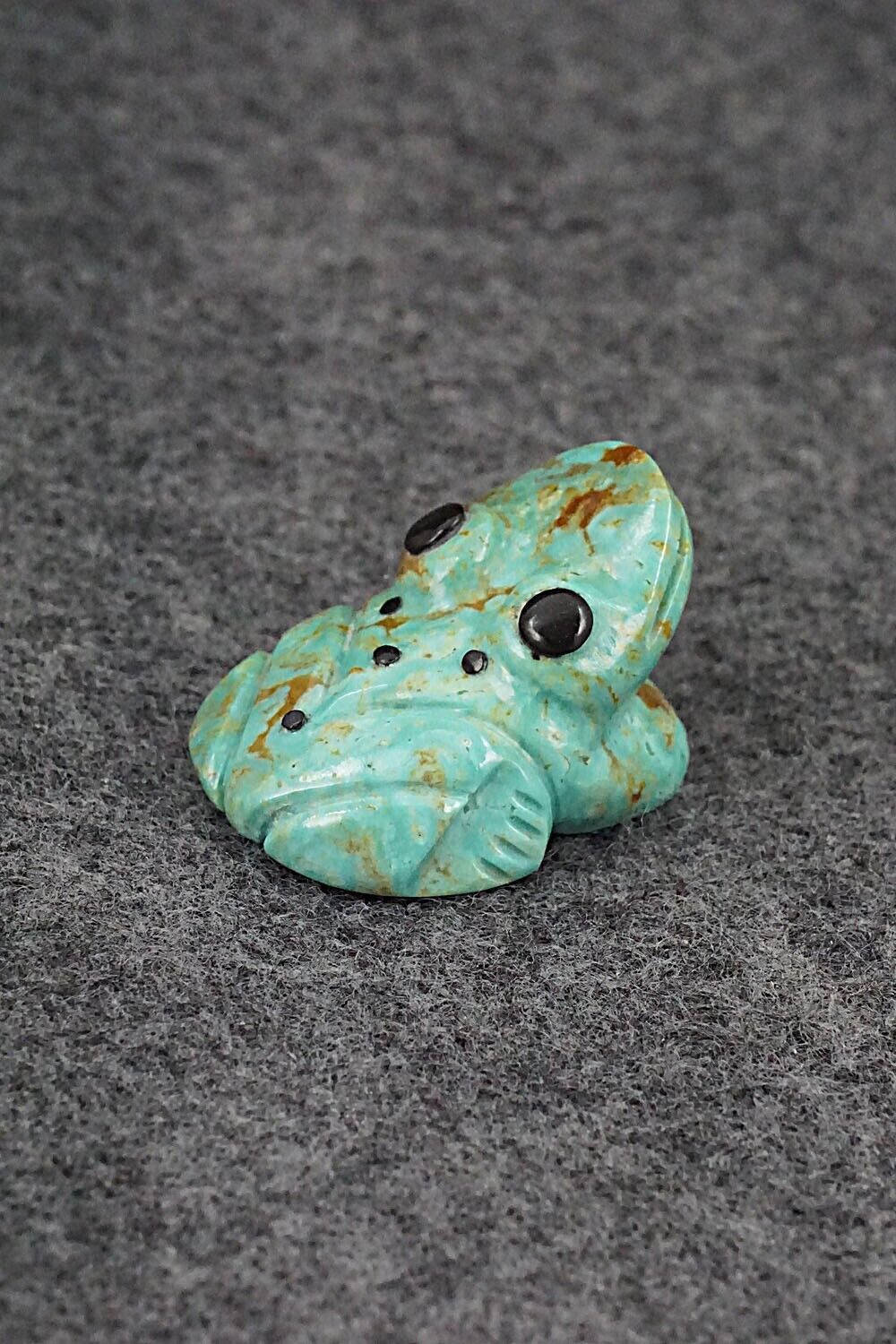 Frog Zuni Fetish Carving - Reynold Lunasee
