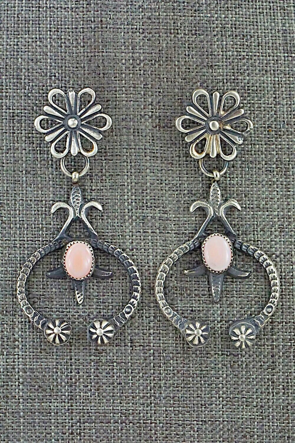 Pink Conch Shell & Sterling Silver Earrings - Eva & Linberg Billah