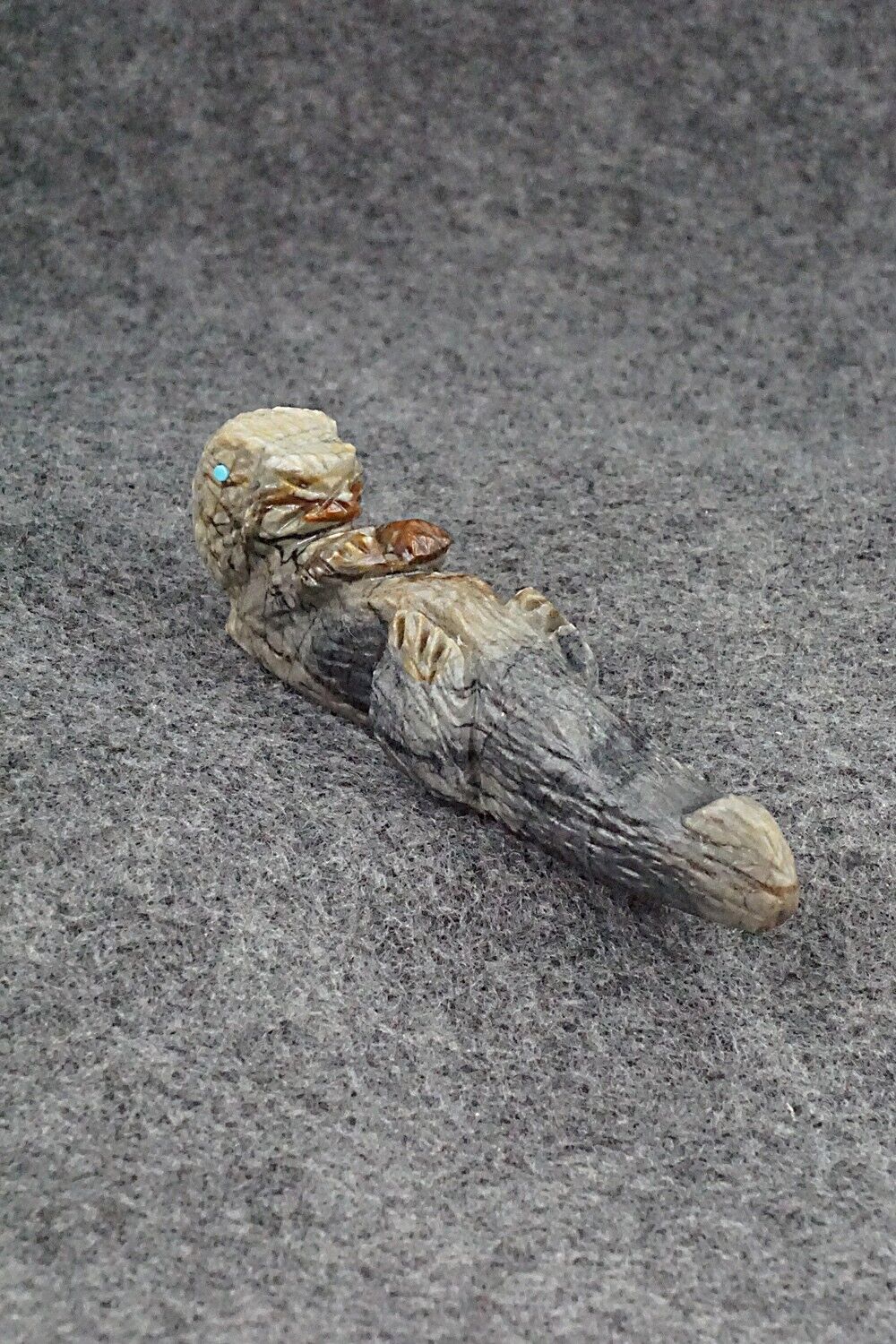 Otter Zuni Fetish Carving - Tony Mackel