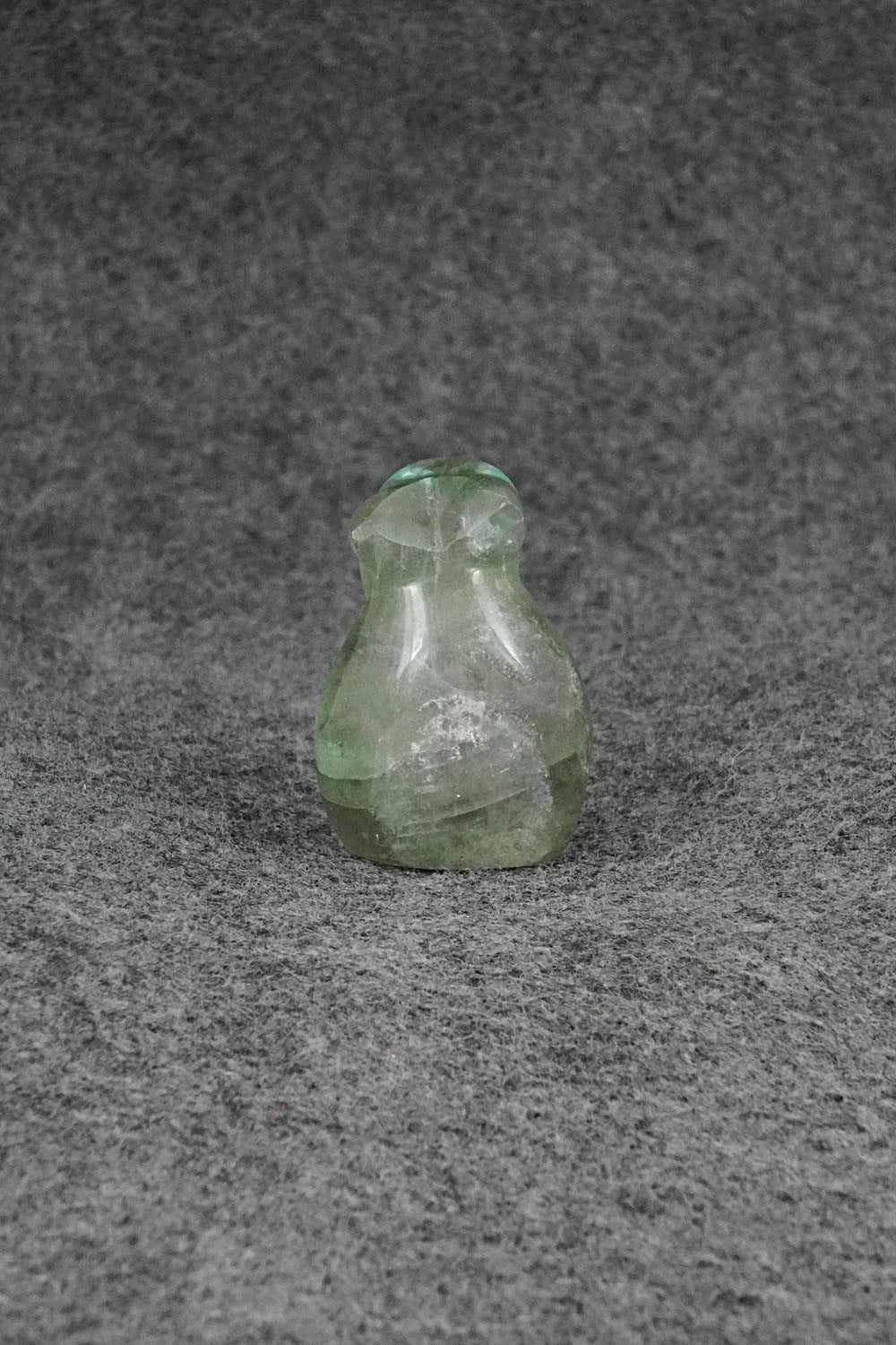 Bear Zuni Fetish Carving - Kenric Laiwakete