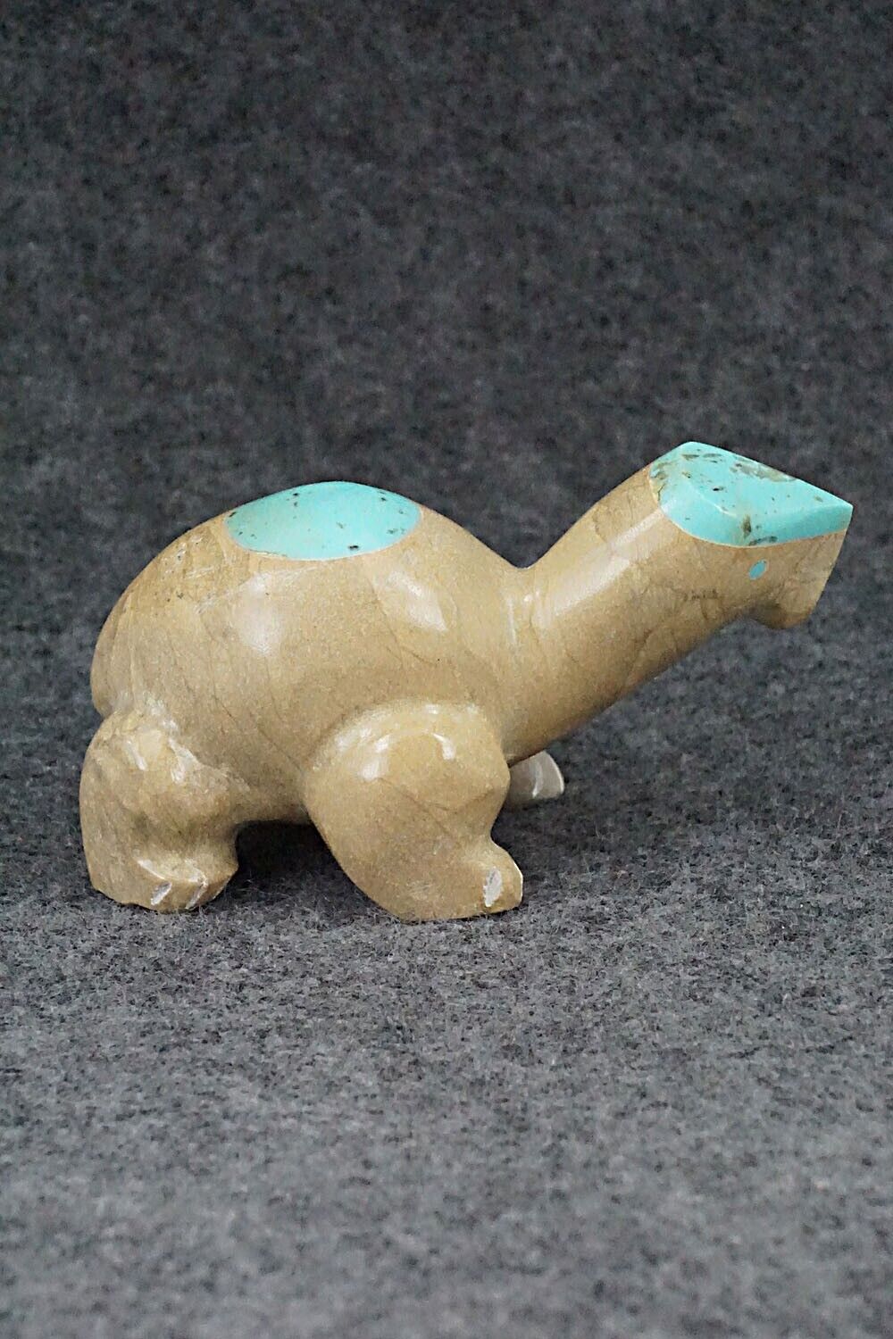 Turtle Zuni Fetish Carving - Enrike Leekya