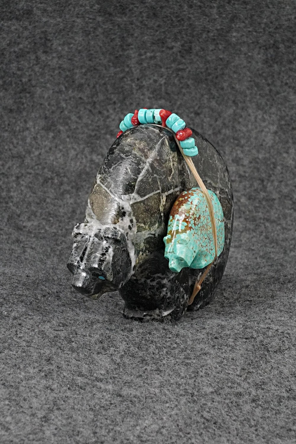 Bear Zuni Fetish Carving - Farlan & Paulette Quam