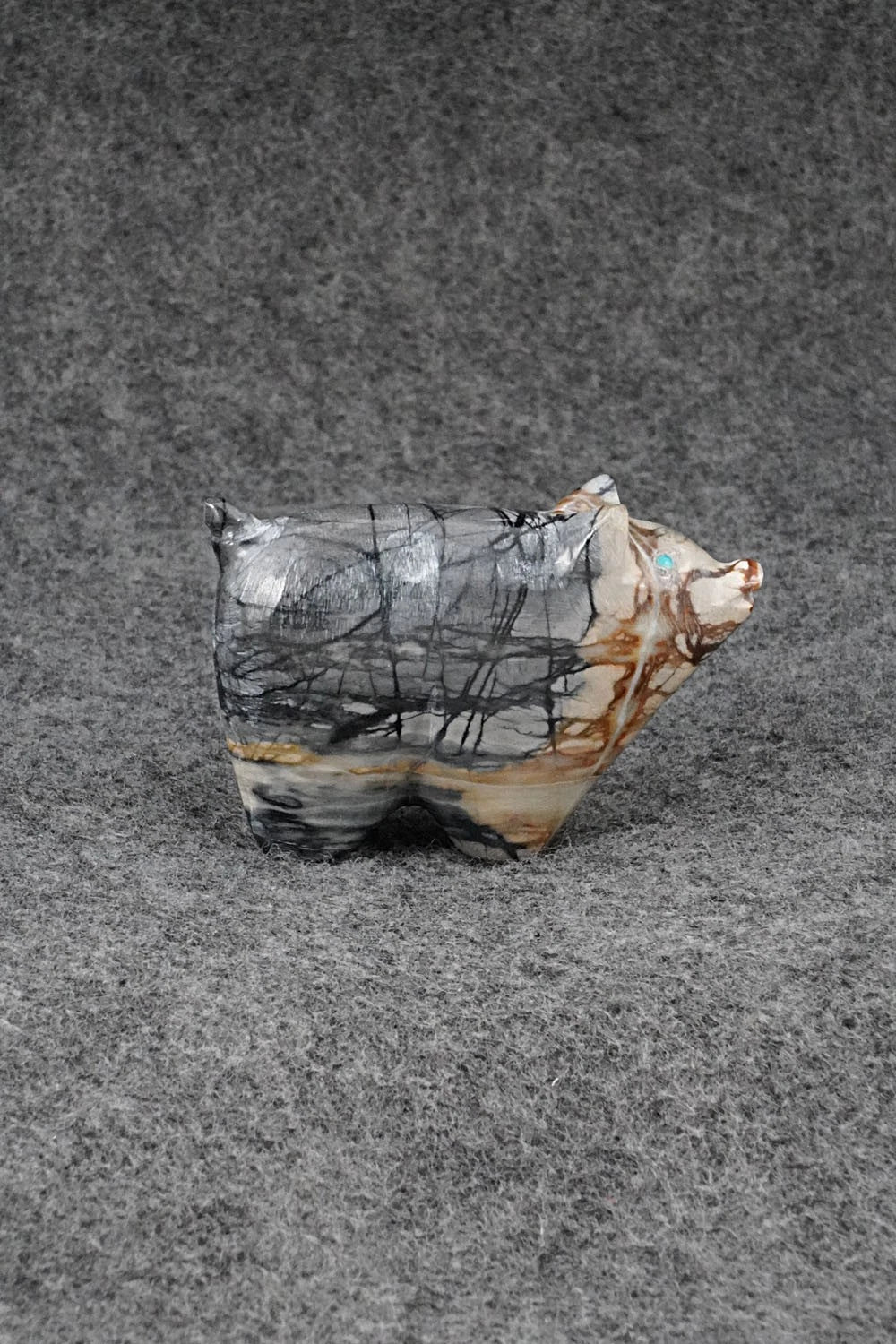 Pig Zuni Fetish Carving - Delvin Leekya